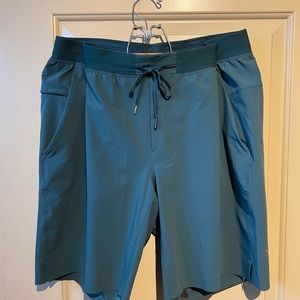 Lululemon T.H.E. Short 9" Linerless XL GREEN